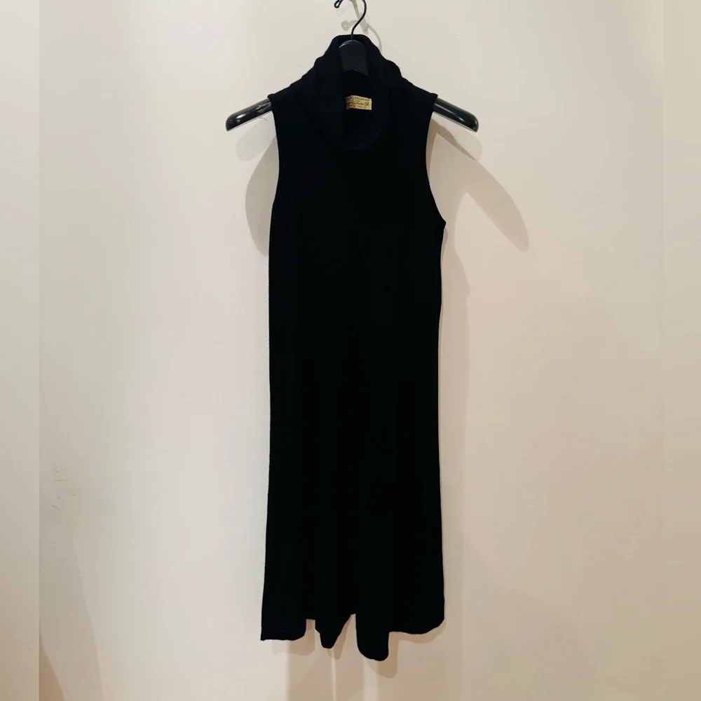 Maria Luisa B. Black turtleneck Sleeveless Dress. 100% cashmere. Italian. 🇮🇹 - Picture 2 of 11